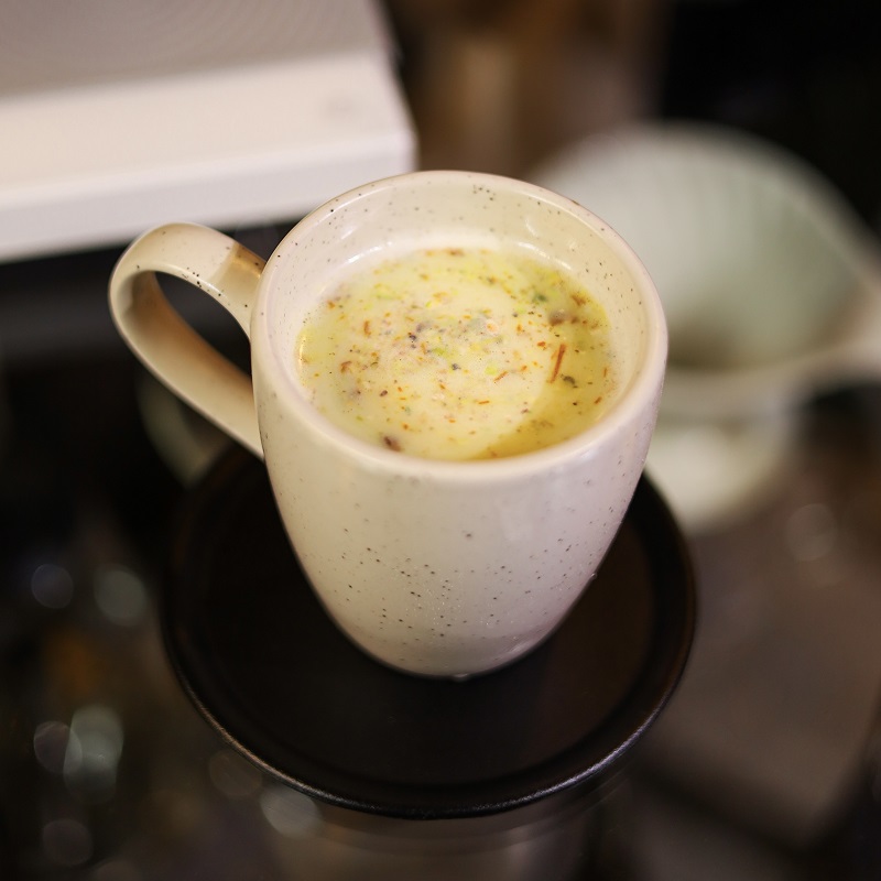 شیر پسته